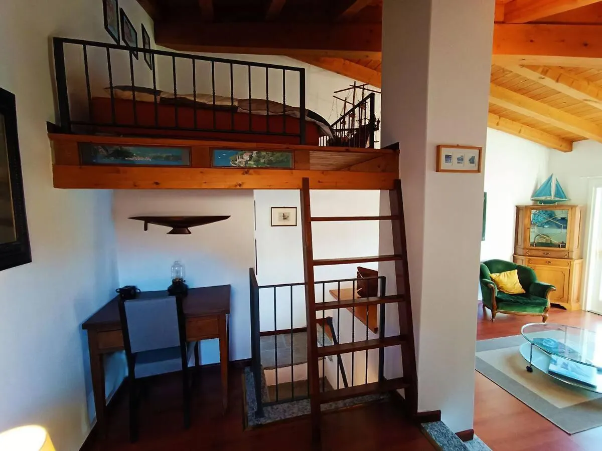 Villa Casa Tipica In Borgo Storico Dorio Italia