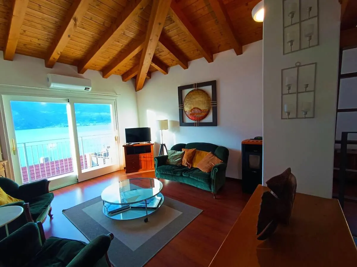 Сasa de vacaciones Villa Casa Tipica In Borgo Storico Dorio Italia